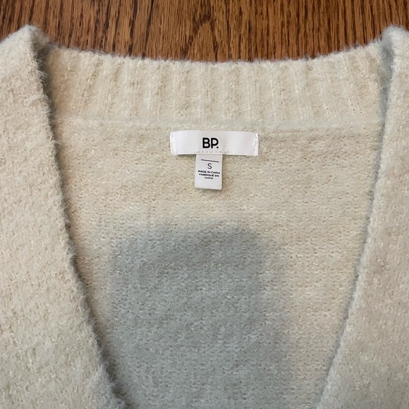 BP Cream Off-White Fuzzy Button Up Cottagecore Cozy Cardigan Size SMALL Feminine - Picture 5 of 6
